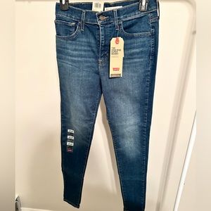 High Rise Levi Jeans
